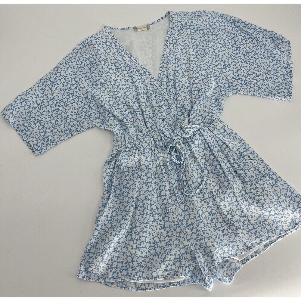 Altar’d State Blue & White Floral Flowy Waist Tie Romper Size Small CL016 - Picture 14 of 14
